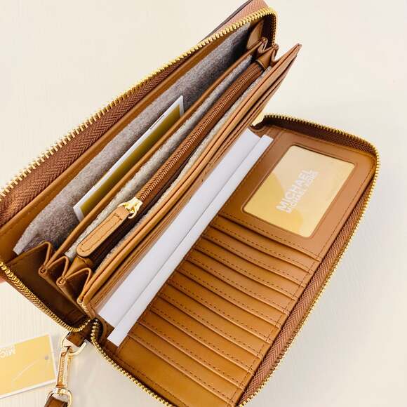 Michael kors large continental wallet luggage - Picture 3 of 4